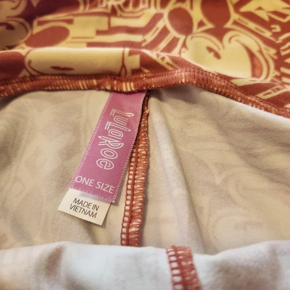 LulaRoe Mickey Mouse Leggings - Picture 5 of 6